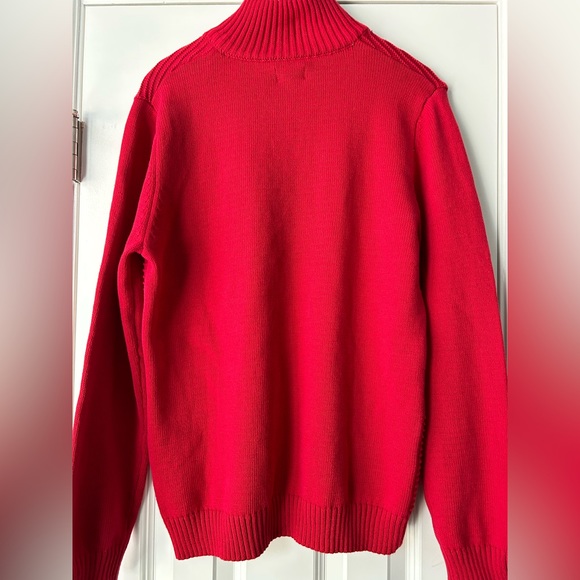 Chaps red pull over - Picture 2 of 4